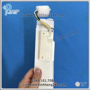 Thanh Nẹp Cửa Sấy Gioăng Tủ Lạnh Panasonic NR-DZ601VGKV / NR-DZ600GKVN Ngăn Đá