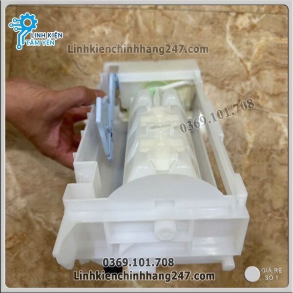 Bộ Làm Đá Tủ Lạnh Hitachi R-S700GPGV2 Bộ Làm Đá Tủ Lạnh Hitachi R-S700GPGV2