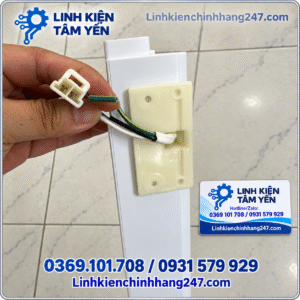 Thanh Nẹp Giữa Cửa Tủ Lạnh Panasonic NR-CW530, NR-BW530 Mã ARBCFA200393 Chính Hãng